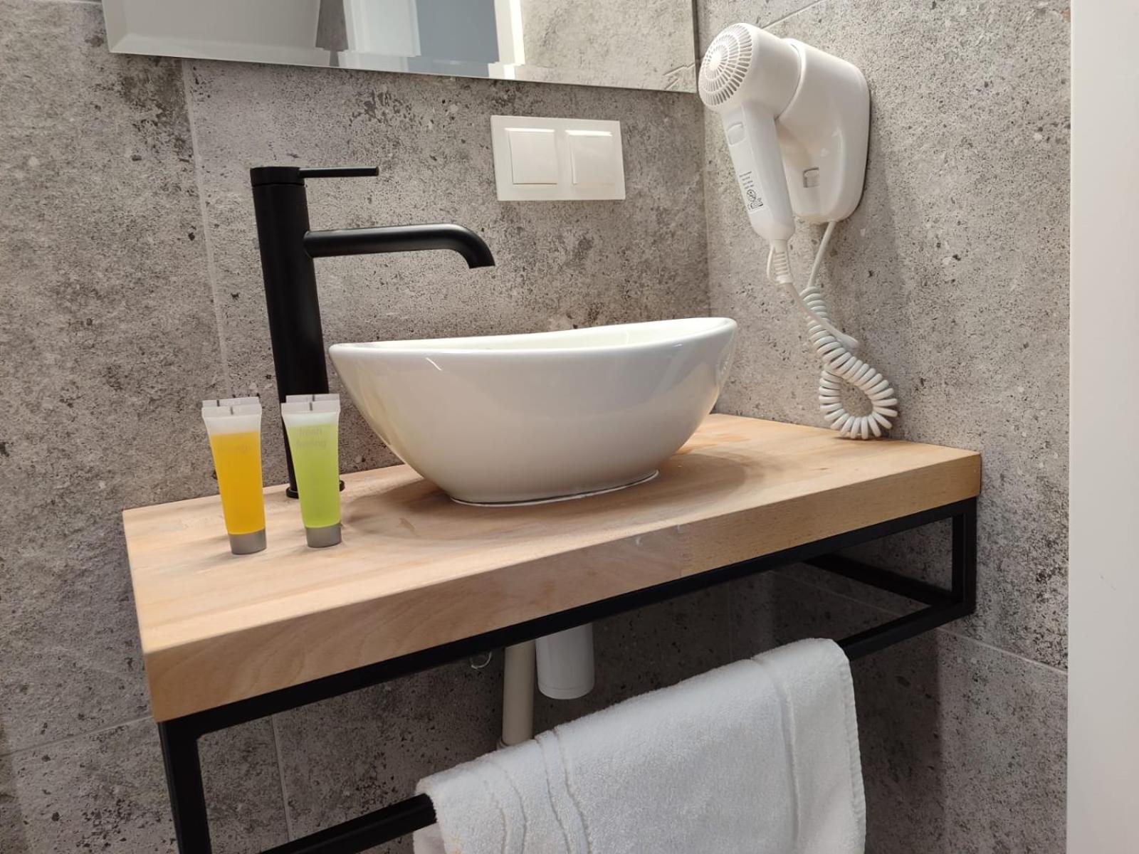 Aparthotel Jurowiecka 60 Białystok Esterno foto