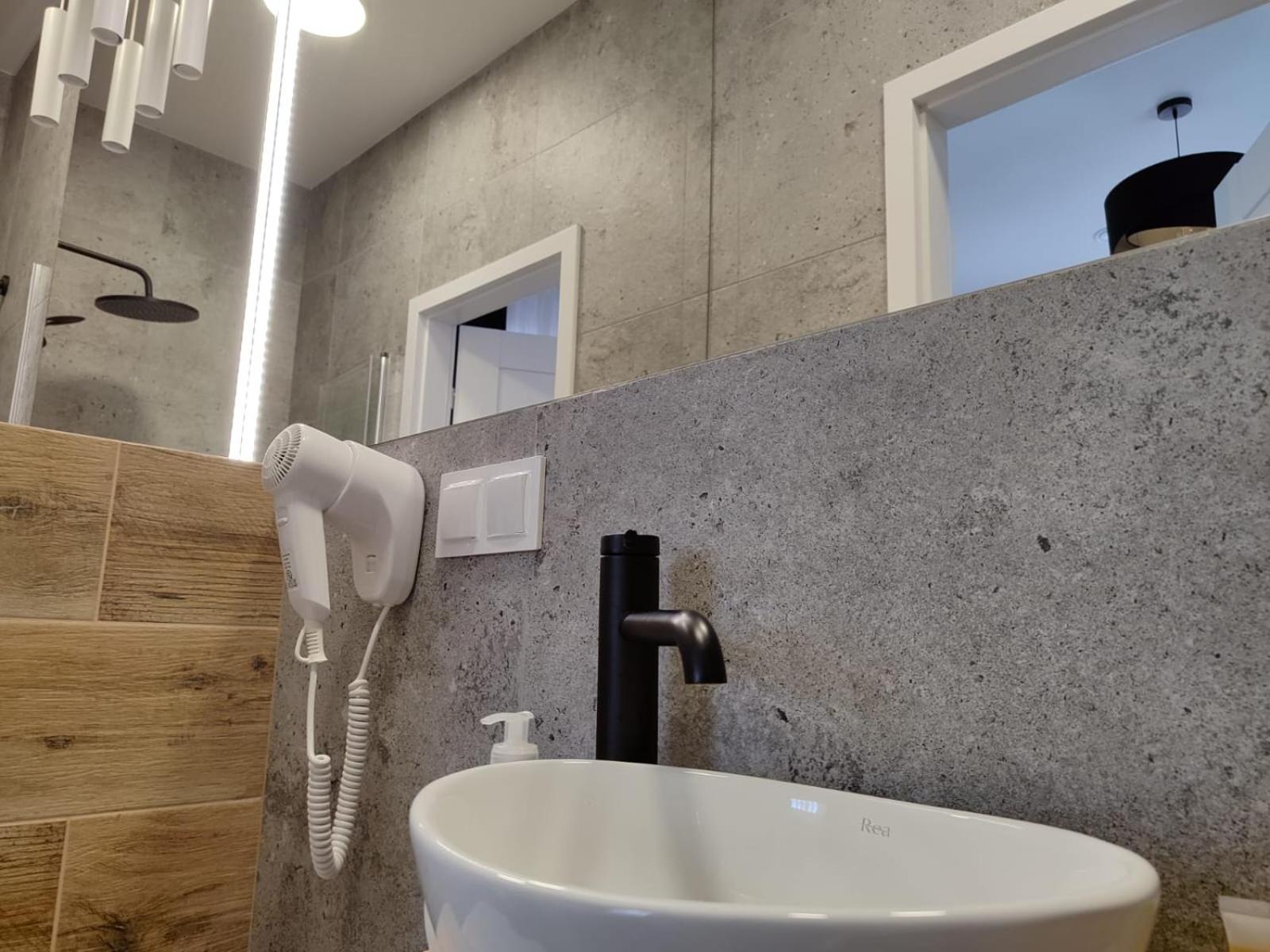 Aparthotel Jurowiecka 60 Białystok Esterno foto